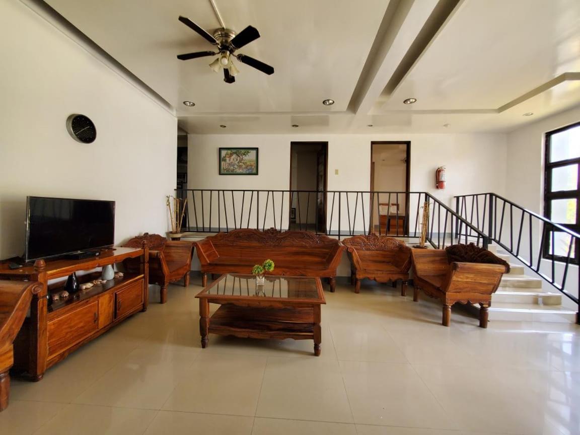 Ricardo Valley Inn Coron Exterior photo
